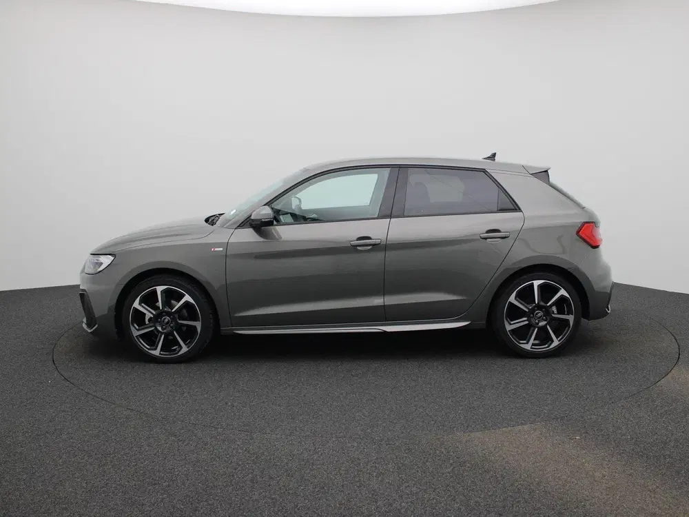 Audi A1 35 TFSI S edition l Adaptive cruise contro uit 2025, foto 4