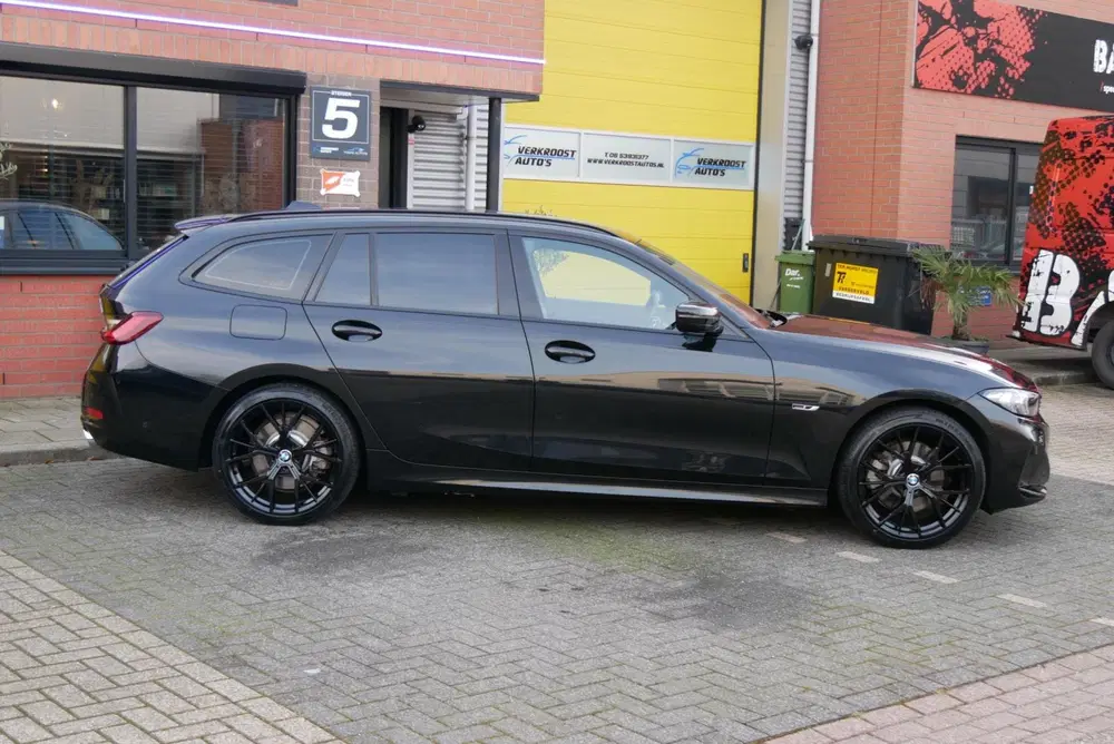 BMW 3-serie 320e.station.sport.leer.facelift.leerorg uit 2023, foto 10