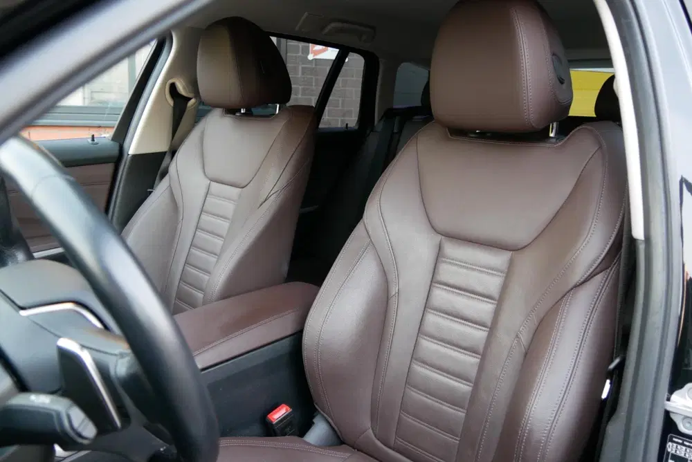 BMW 3-serie 320e.station.sport.leer.facelift.leerorg uit 2023, foto 13