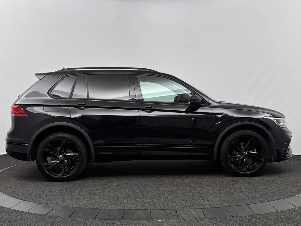 Volkswagen Tiguan 1.4 TSI 245pk DSG eHybrid R-Line Business+ uit 2022, foto 19