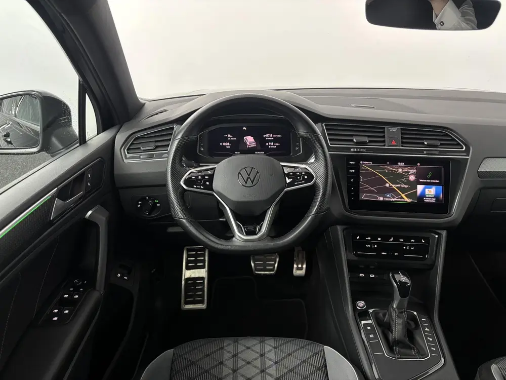 Volkswagen Tiguan 1.4 TSI 245pk DSG eHybrid R-Line Business+ uit 2022, foto 3