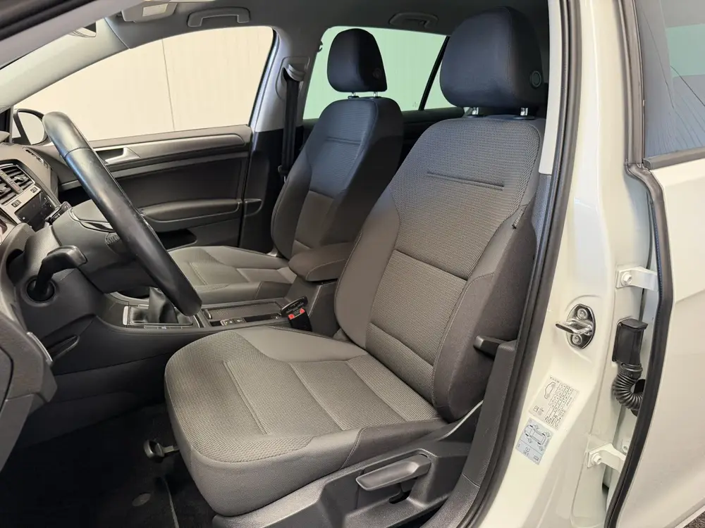 VOLKSWAGEN GOLF 1.5 TSI HIGHLINE 131PK ADAPTIVE CRUISE CONTR uit 2019, foto 15