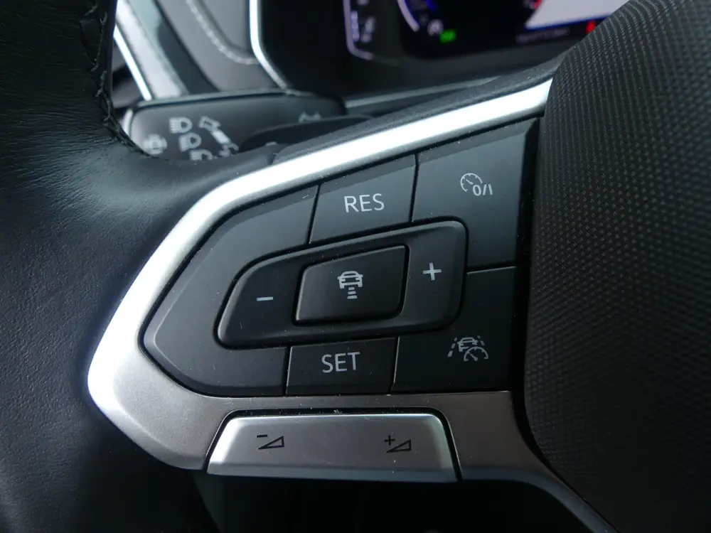 Volkswagen T-Cross 1.0 TSI R-Line Edition / Trekhaak uit 2024, foto 16