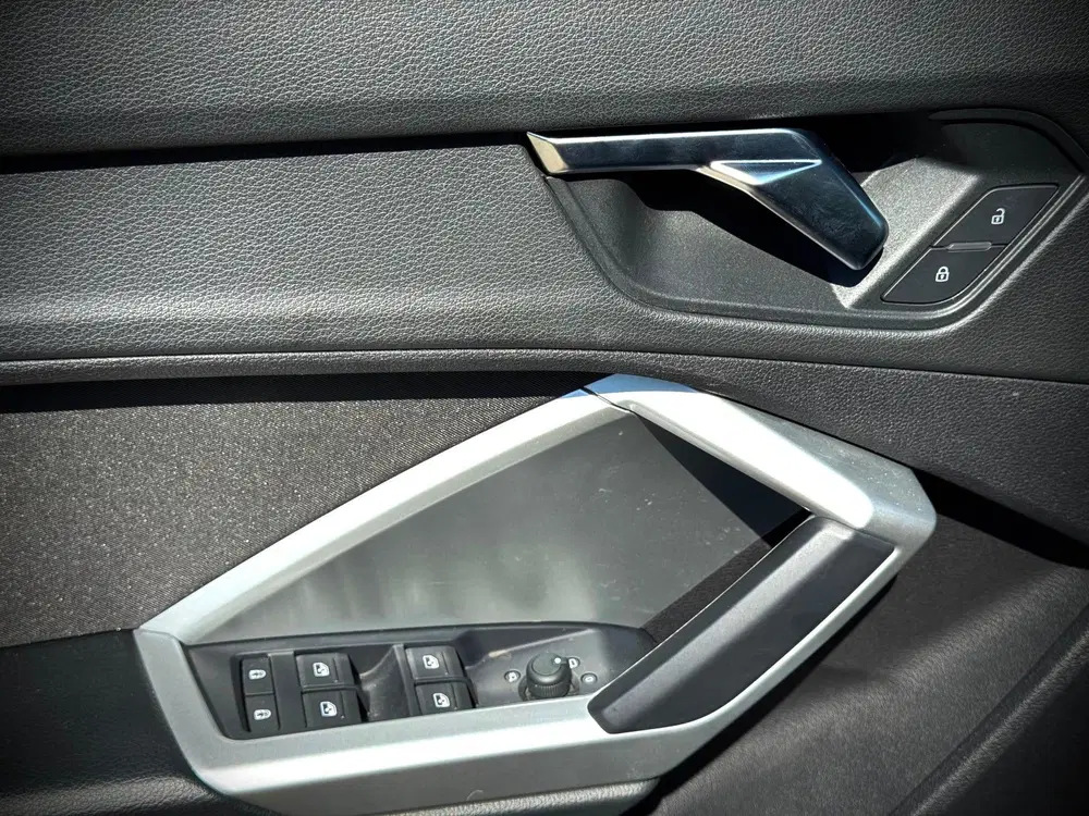 Audi Q3 40 TFSI quattro uit 2019, foto 16