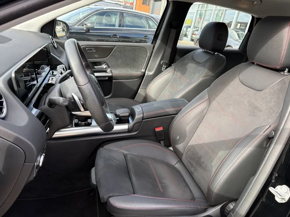 Mercedes-Benz B-Klasse 250 e Business Solution AMG uit 2022, foto 12