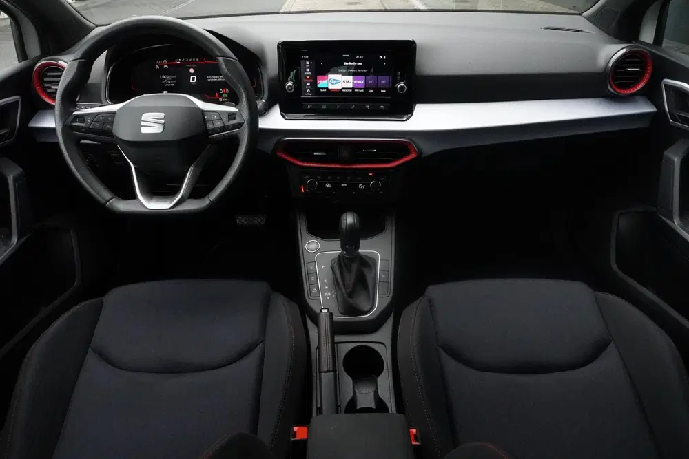 SEAT Ibiza 1.0 EcoTSI FR Business Connect uit 2024, foto 12