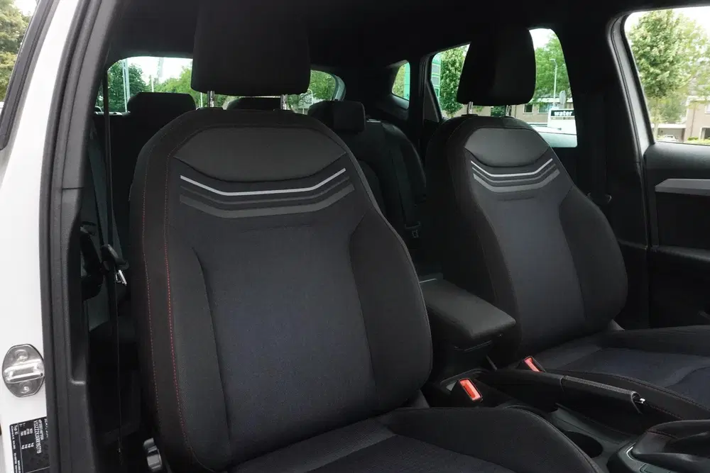 SEAT Ibiza 1.0 EcoTSI FR Business Connect uit 2024, foto 9