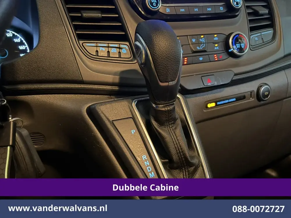 Ford Transit Custom 2.0 TDCI 131pk Automaat L2H1 Dubbele Cab uit 2020, foto 3
