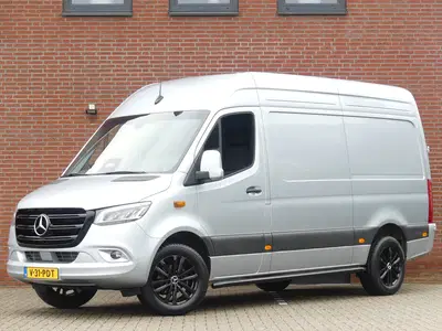 Mercedes-Benz Sprinter 317 CDI L2H2 LED uit 2024
