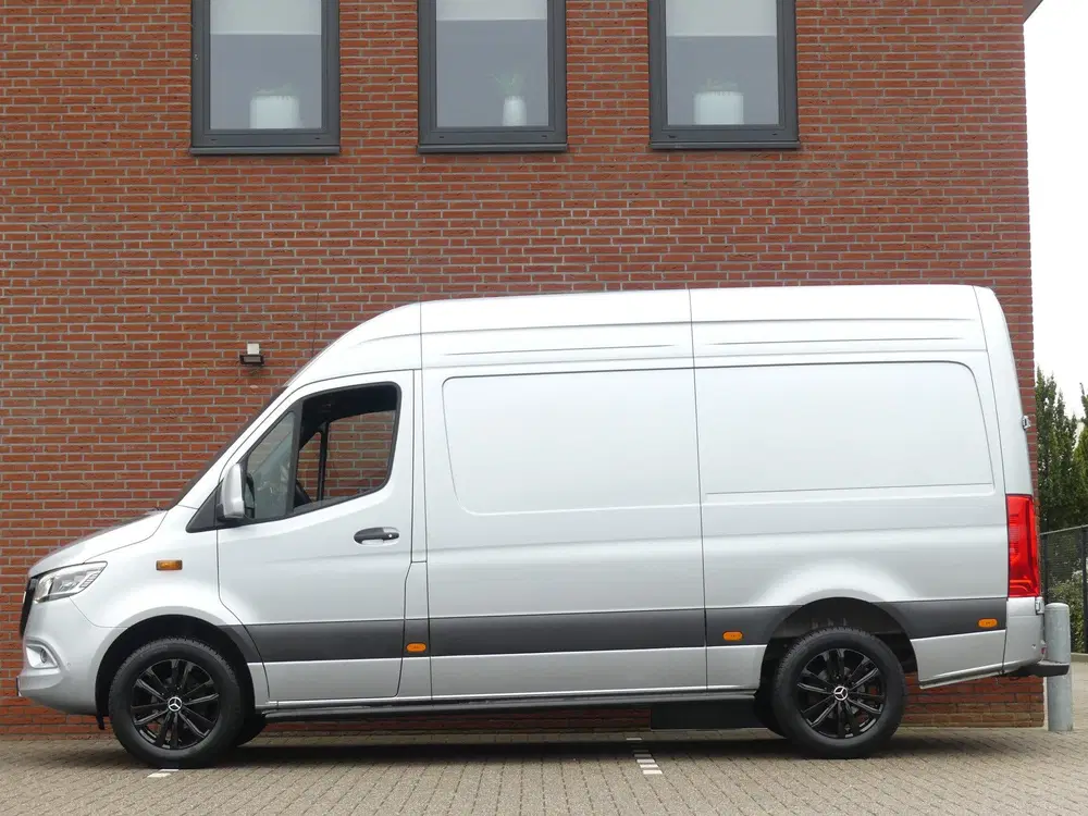Mercedes-Benz Sprinter 317 CDI L2H2 LED uit 2024, foto 3