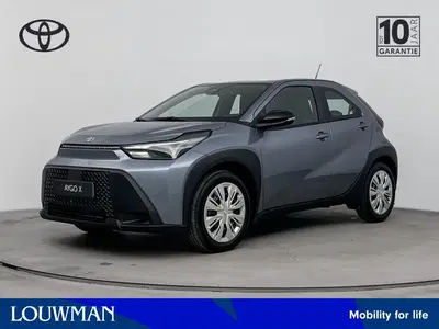 Toyota Aygo X Hybrid 115 play Celestite Grey metallic *P uit 2026