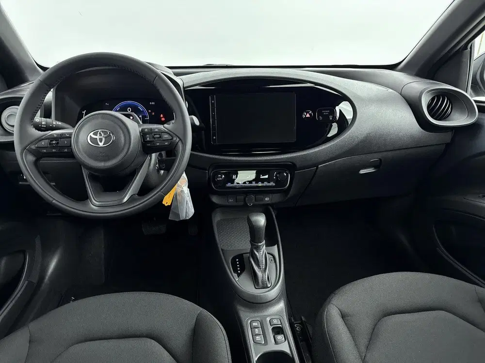 Toyota Aygo X Hybrid 115 play Celestite Grey metallic *P uit 2026, foto 4