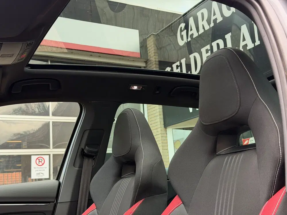Skoda Kamiq 1.5 TSI Monte Carlo uit 2024, foto 5