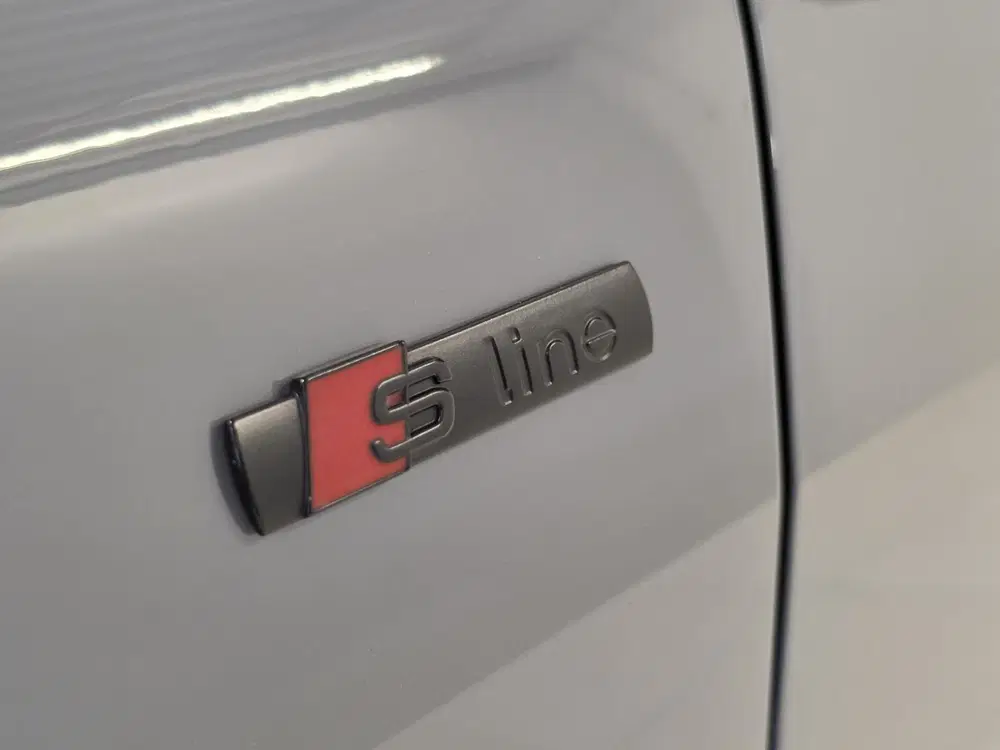 Audi Q4 e-tron 35 S edition 55 kWh uit 2022, foto 16