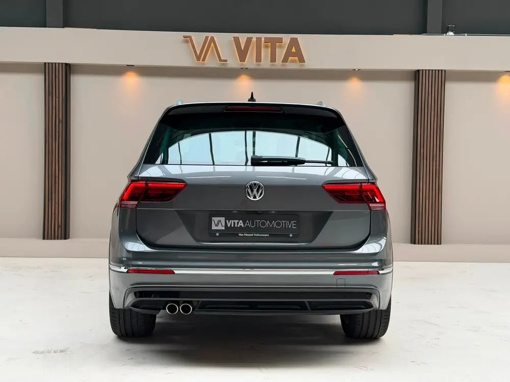 Volkswagen Tiguan 1.5 TSI ACT Highline Business R 360 Camera uit 2020, foto 8