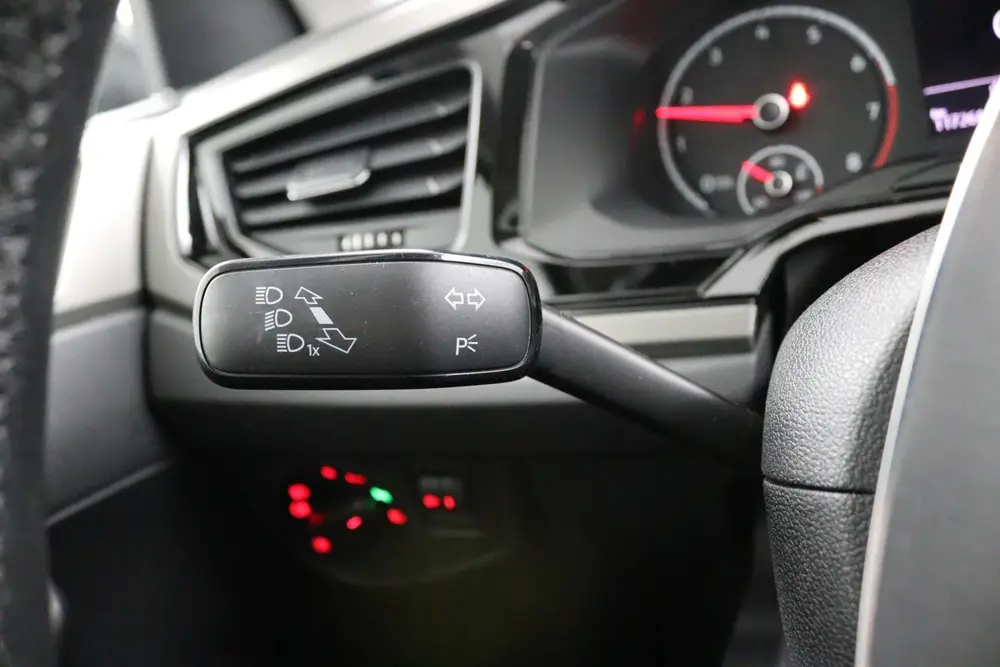 Volkswagen Polo 1.0 TSI Comfortline Business | Lichtmetaal | uit 2021, foto 18
