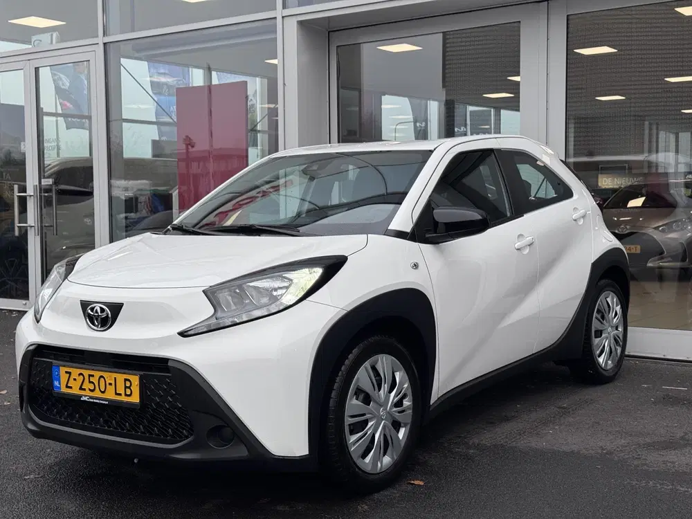 Toyota Aygo X 1.0 VVT-i MT Play uit 2024, foto 3