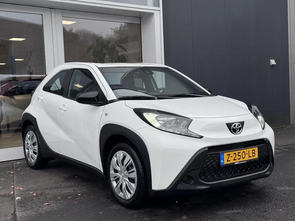 Toyota Aygo X 1.0 VVT-i MT Play uit 2024, foto 4