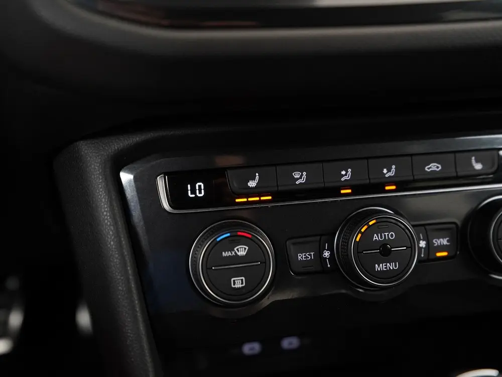 Volkswagen Tiguan Allspace 1.5 TSI R-Line DSG | Leder | Area uit 2021, foto 12