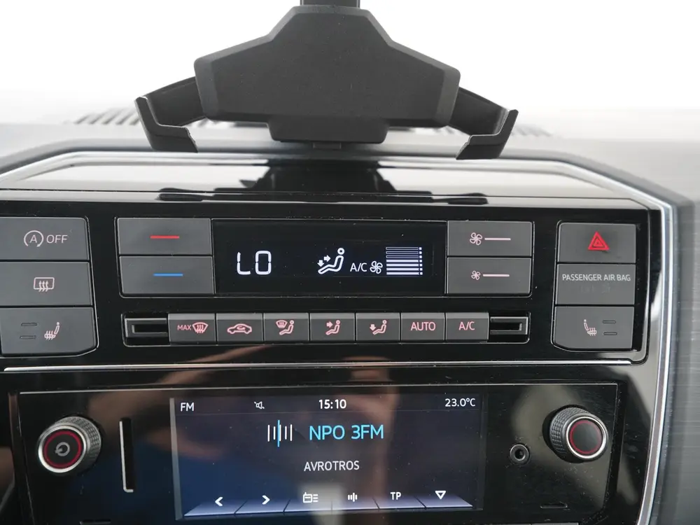Volkswagen Up! 1.0 BMT Cross up! | Stoelverwarming | Lichtme uit 2019, foto 12