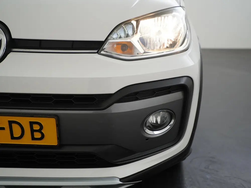 Volkswagen Up! 1.0 BMT Cross up! | Stoelverwarming | Lichtme uit 2019, foto 19