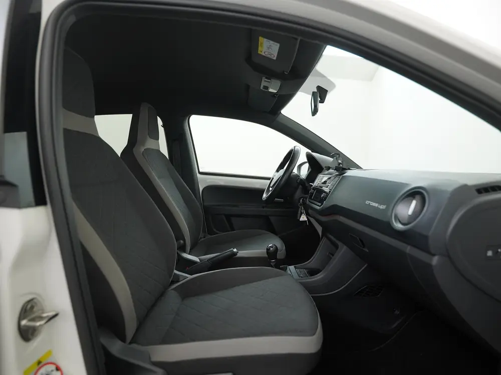 Volkswagen Up! 1.0 BMT Cross up! | Stoelverwarming | Lichtme uit 2019, foto 3
