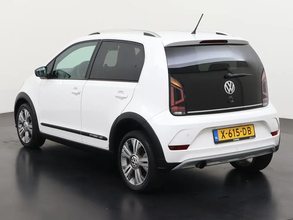 Volkswagen Up! 1.0 BMT Cross up! | Stoelverwarming | Lichtme uit 2019, foto 6