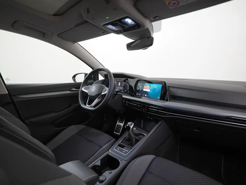 Volkswagen Golf 1.5 TSI Active | Schuifdak | Camera | Zondag uit 2023, foto 2