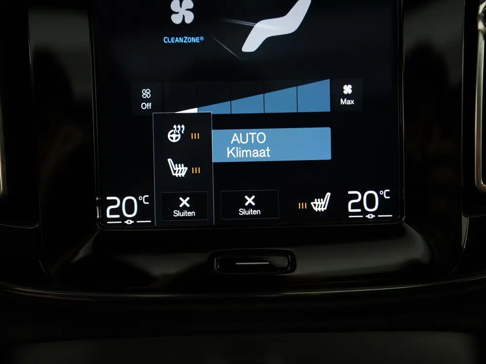 Volvo XC40 1.5 T4 Plug-in hybrid Ultimate Bright uit 2023, foto 17
