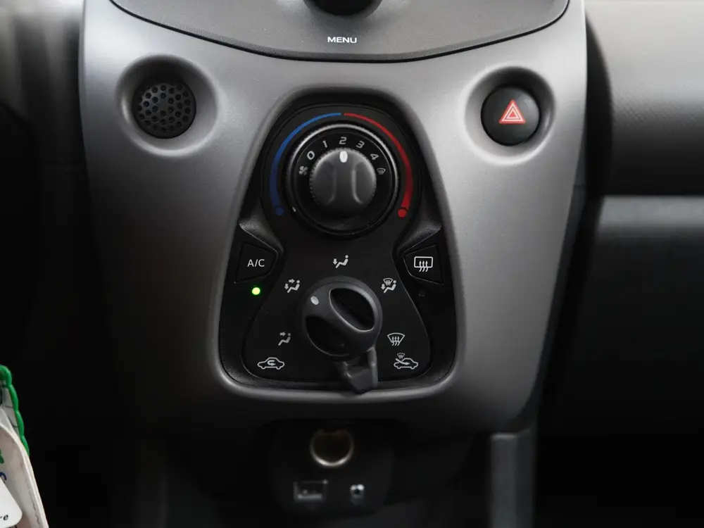 Peugeot 108 1.0 e-VTi Active uit 2019, foto 11
