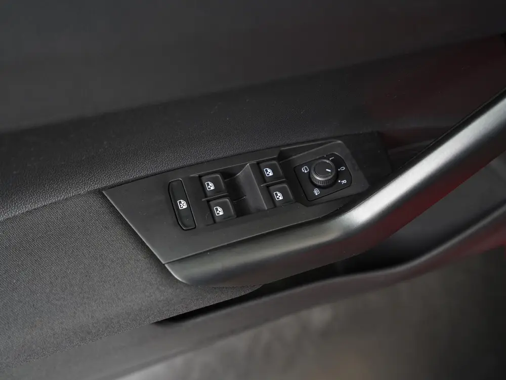 Volkswagen Polo 1.0 MPI Life | App Connect | Stoelverwarming uit 2023, foto 8