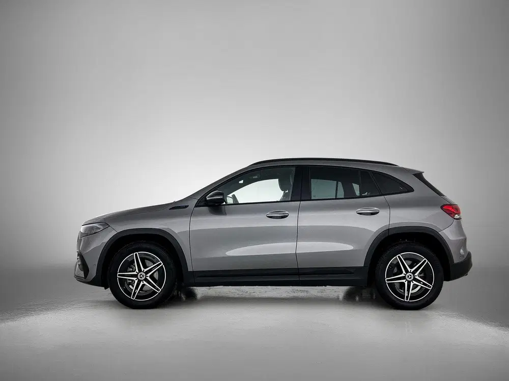 Mercedes-Benz EQA 250 Business Solution AMG 67 kWh uit 2021, foto 2