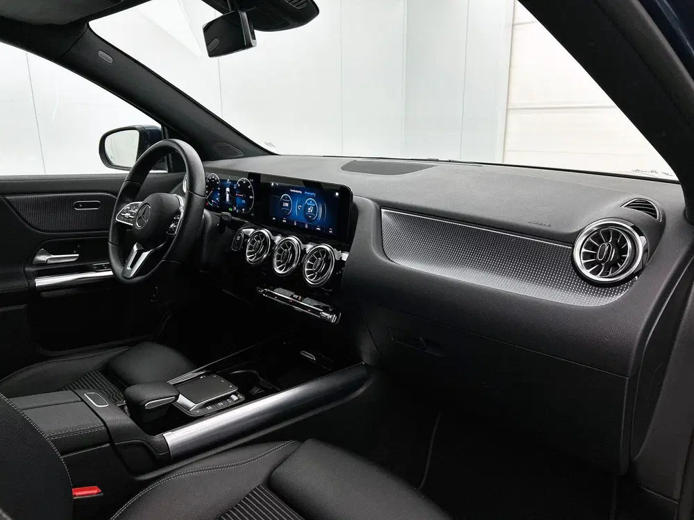 Mercedes-Benz EQA 250 Business Solution Luxury 67 kWh uit 2021, foto 18