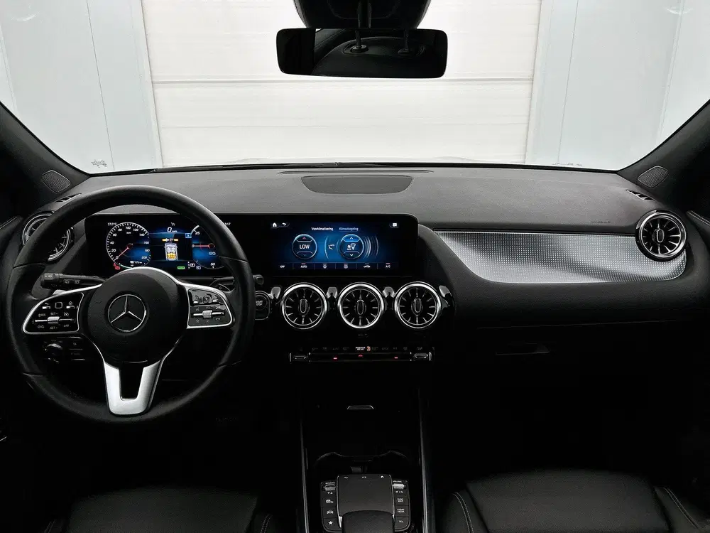 Mercedes-Benz EQA 250 Business Solution Luxury 67 kWh uit 2021, foto 20
