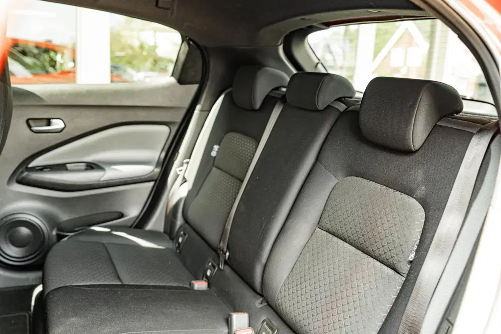Nissan Juke 1.0 DIG-T N-Connecta uit 2020, foto 12