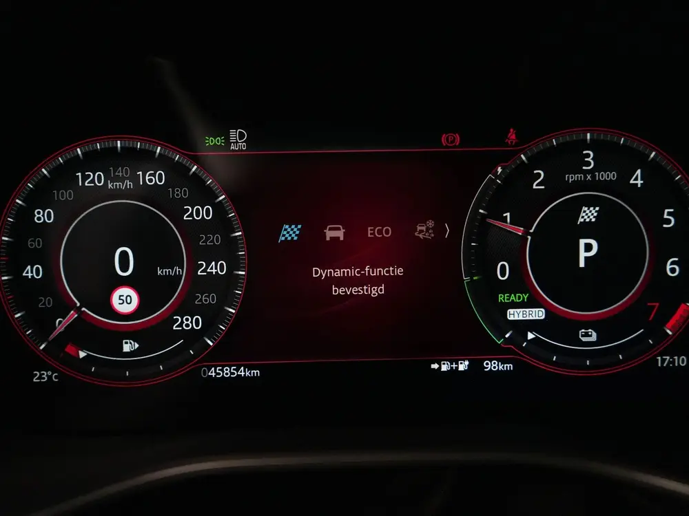 Jaguar F-Pace 2.0 P400e PHEV R-Dynamic Black uit 2023, foto 13