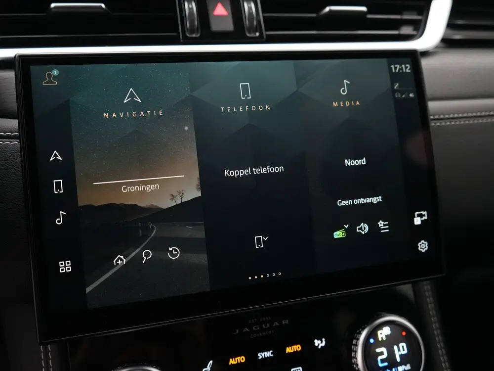 Jaguar F-Pace 2.0 P400e PHEV R-Dynamic Black uit 2023, foto 16
