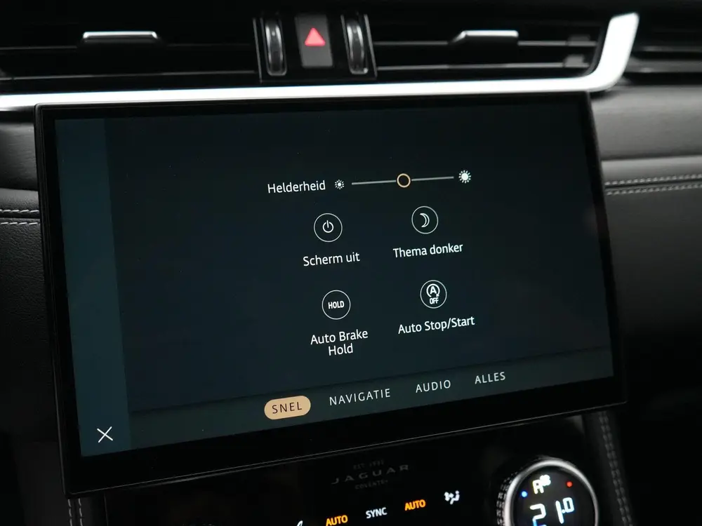 Jaguar F-Pace 2.0 P400e PHEV R-Dynamic Black uit 2023, foto 17
