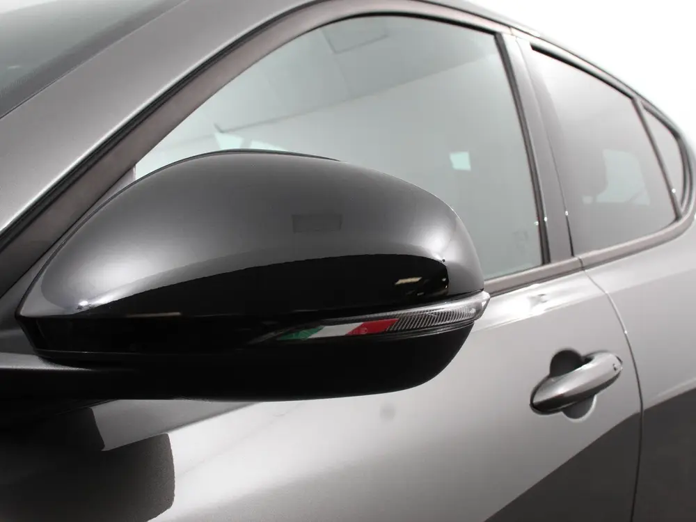 Alfa Romeo Tonale 1.3T PHEV Ti Automaat 280 PK Climate contr uit 2024, foto 11