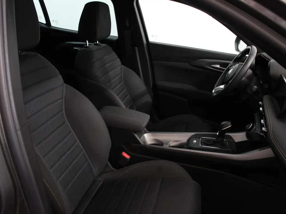 Alfa Romeo Tonale 1.3T PHEV Ti Automaat 280 PK Climate contr uit 2024, foto 14