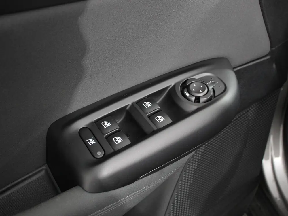 Alfa Romeo Tonale 1.3T PHEV Ti Automaat 280 PK Climate contr uit 2024, foto 16
