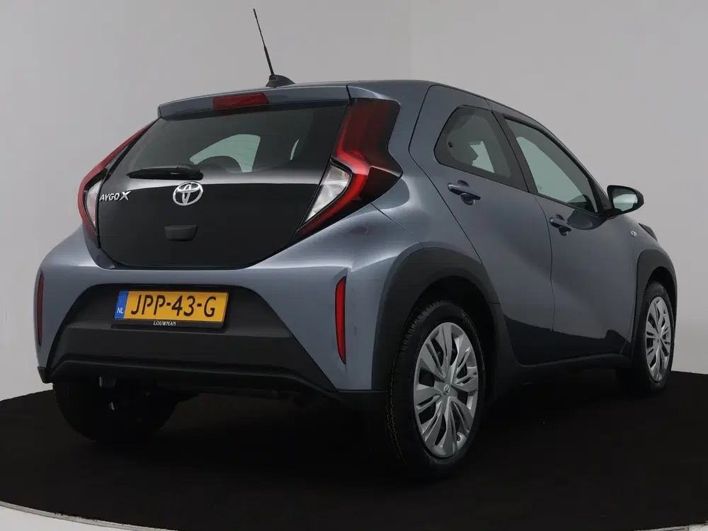 Toyota Aygo X 1.0 VVT-i MT Play uit 2025, foto 2