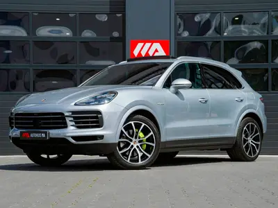 Porsche Cayenne 3.0 E-Hybrid Sport-Chrono uit 2020