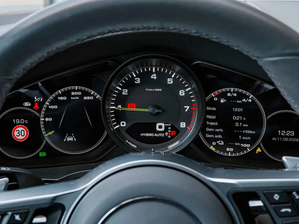 Porsche Cayenne 3.0 E-Hybrid Sport-Chrono uit 2020, foto 4