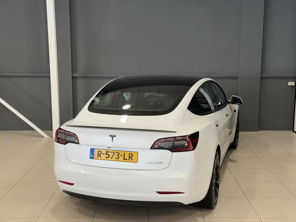 Tesla Model 3 Performance AWD 75 kWh uit 2022, foto 4
