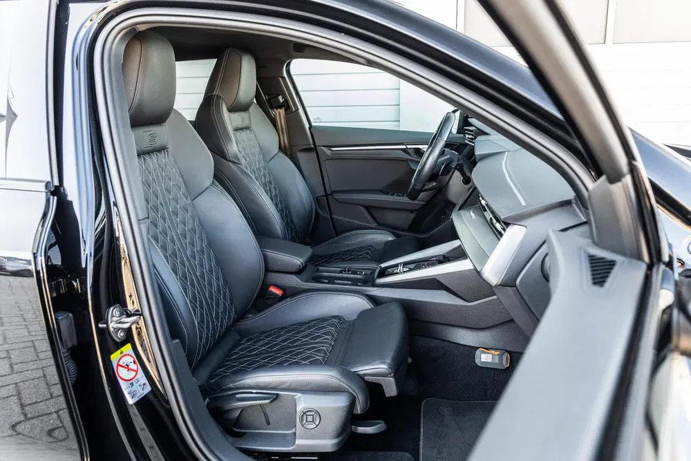 Audi S3 2.0 TFSI 310pk quattro uit 2020, foto 15