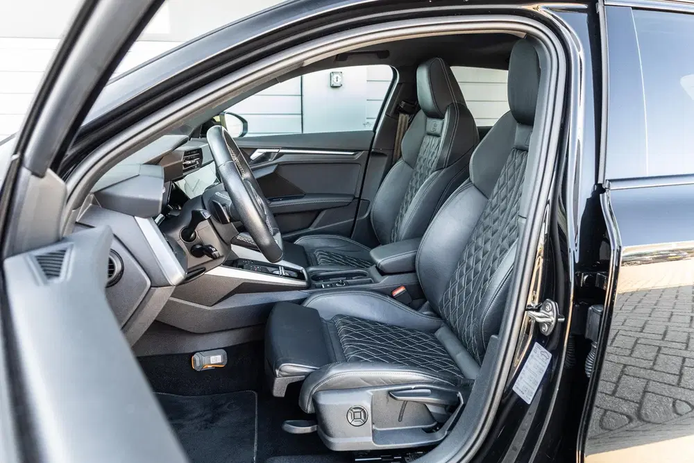 Audi S3 2.0 TFSI 310pk quattro uit 2020, foto 4