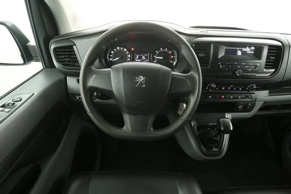 Peugeot Expert BlueHDI L3H1 uit 2020, foto 2