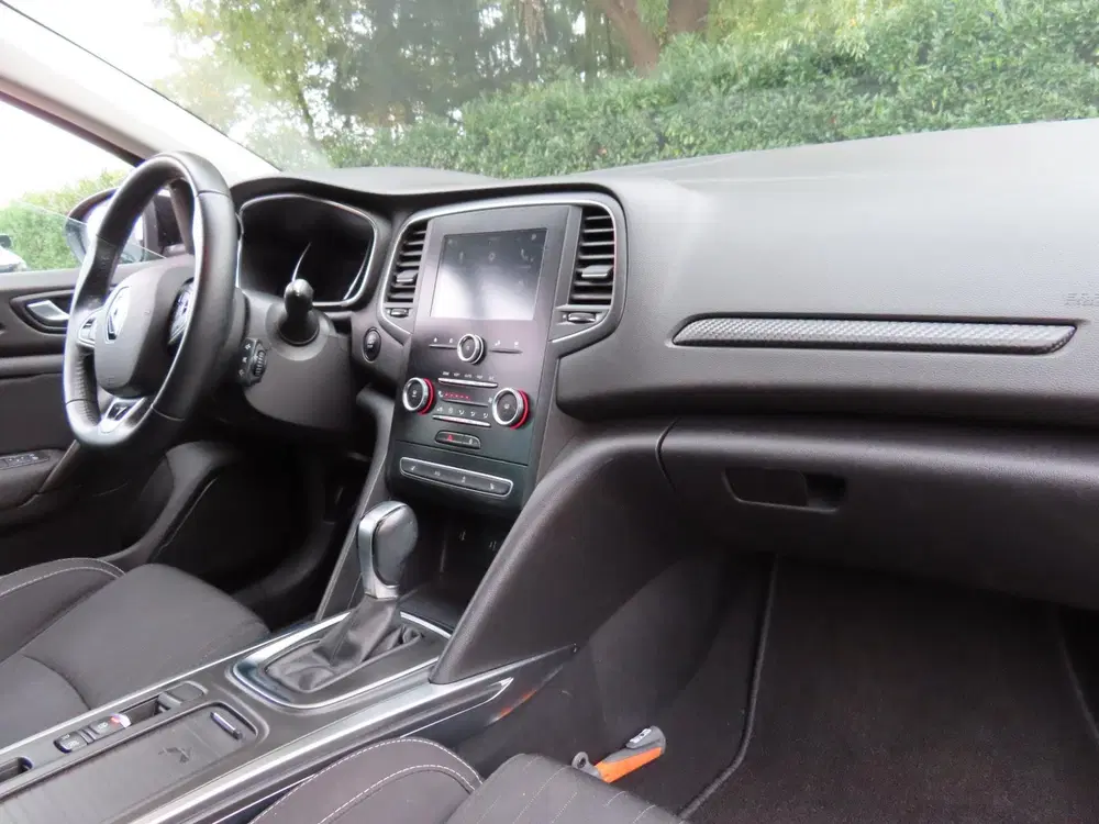 Renault Megane Mégane 1.3 TCe Limited AUTOMAAT uit 2019, foto 13