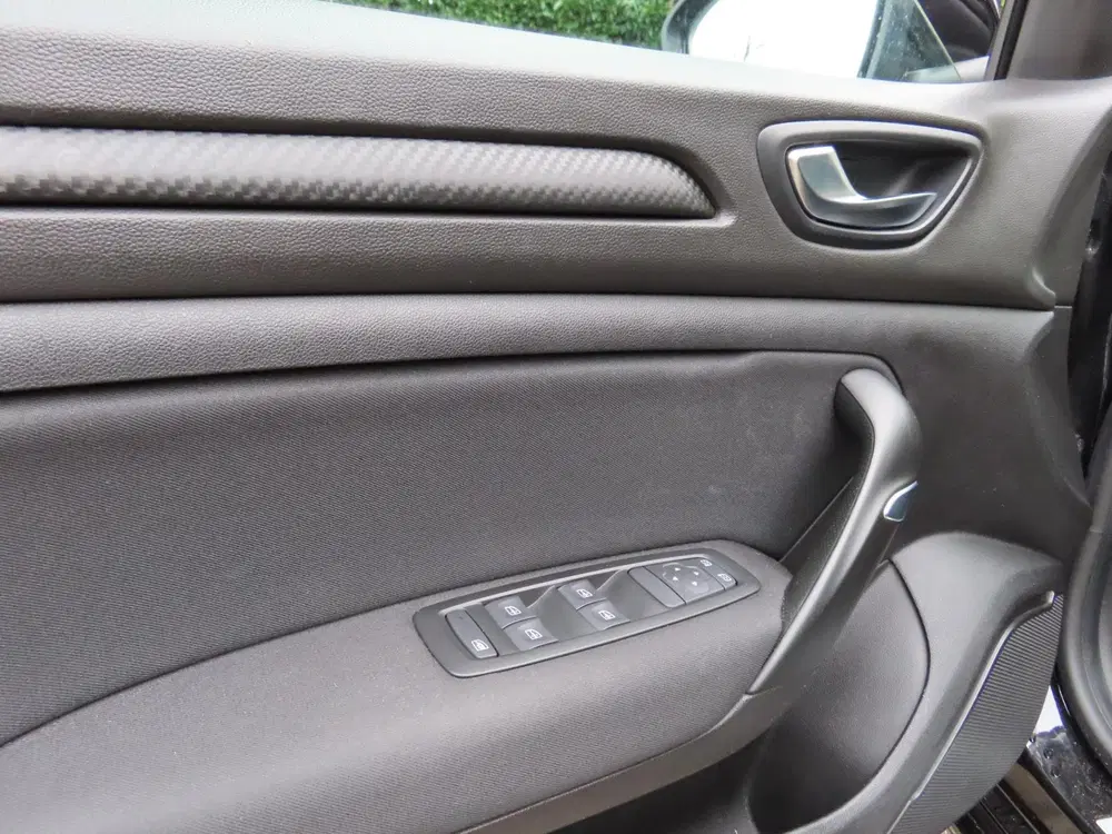 Renault Megane Mégane 1.3 TCe Limited AUTOMAAT uit 2019, foto 17